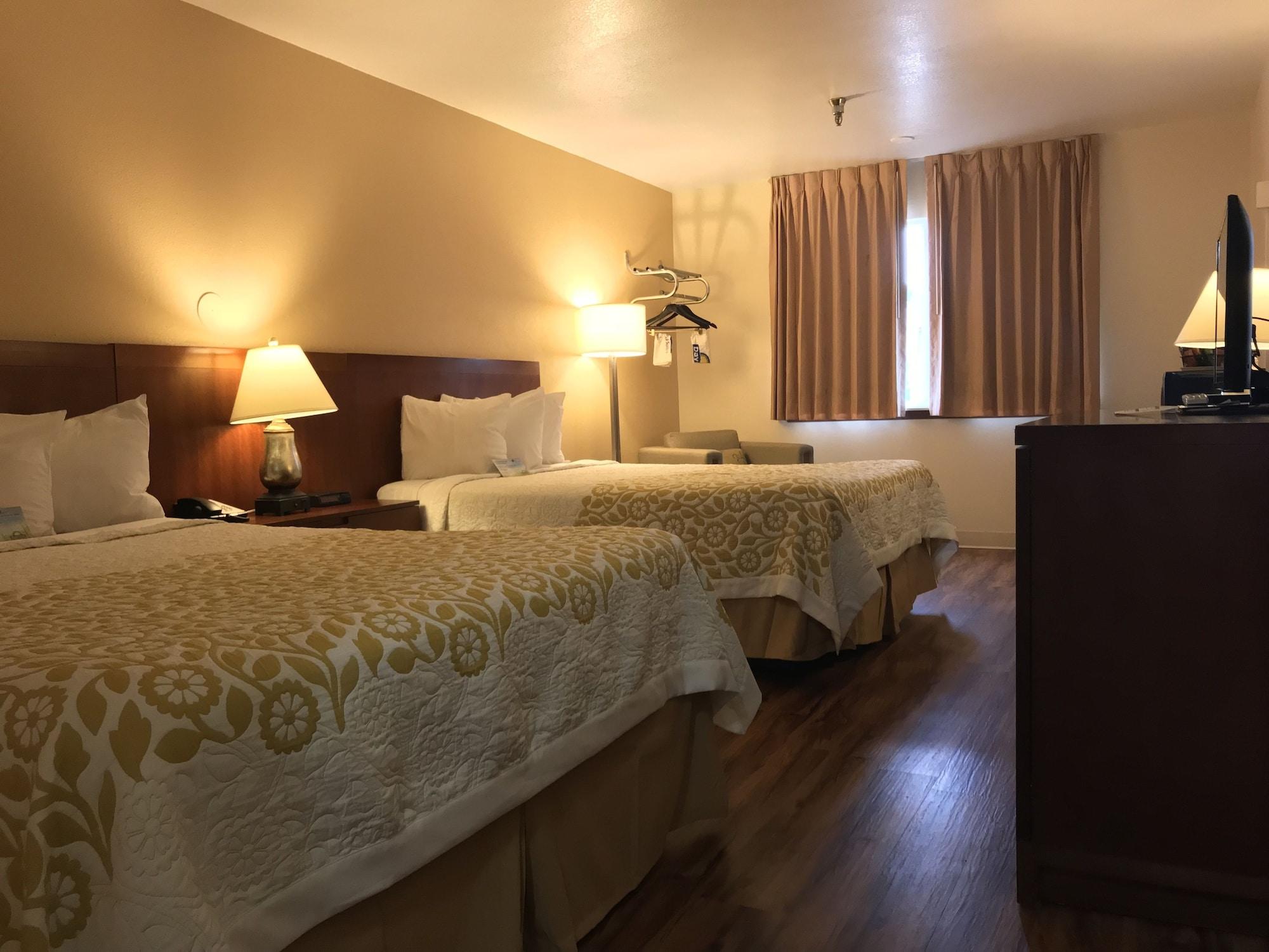Days Inn By Wyndham Taos Dış mekan fotoğraf
