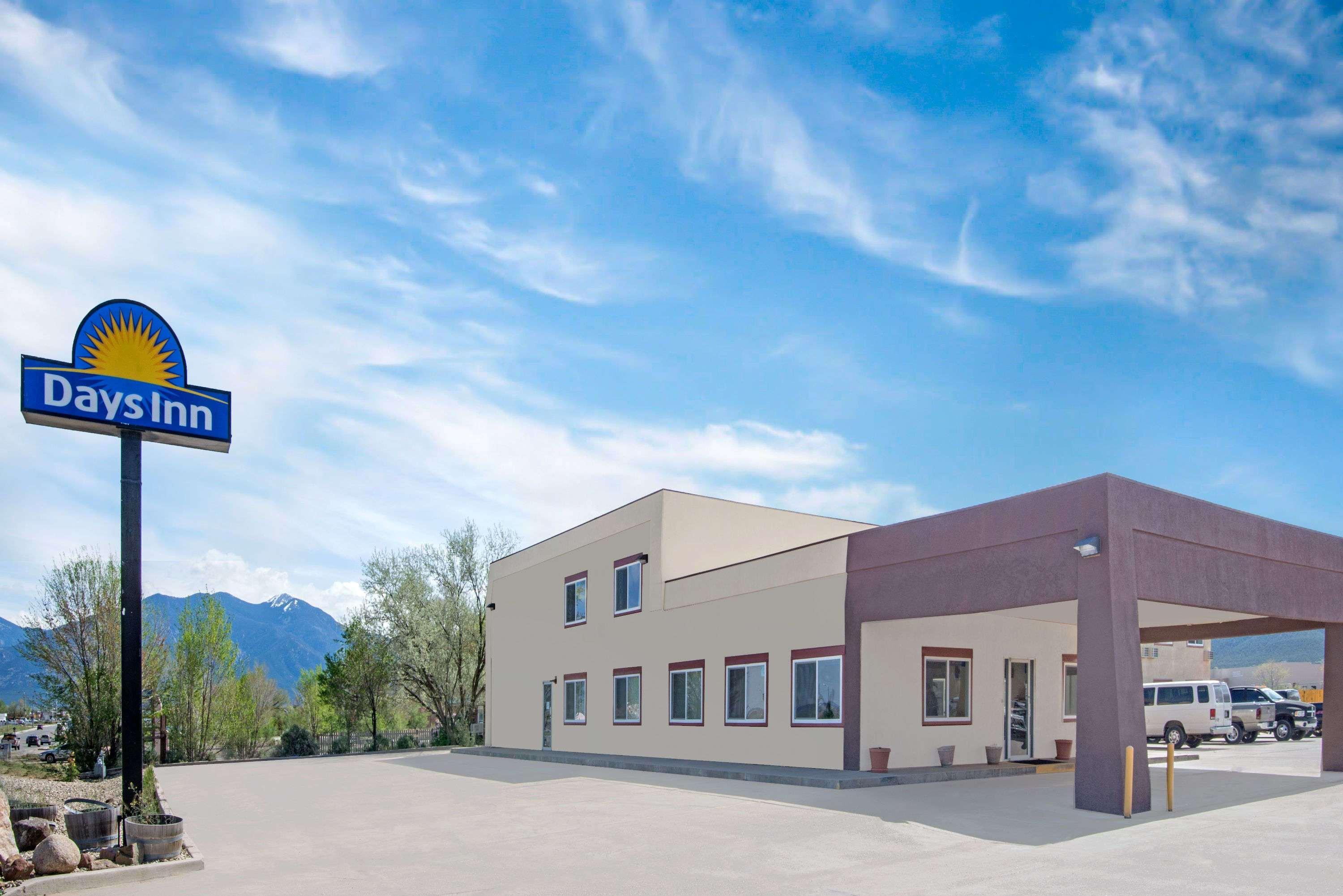 Days Inn By Wyndham Taos Dış mekan fotoğraf