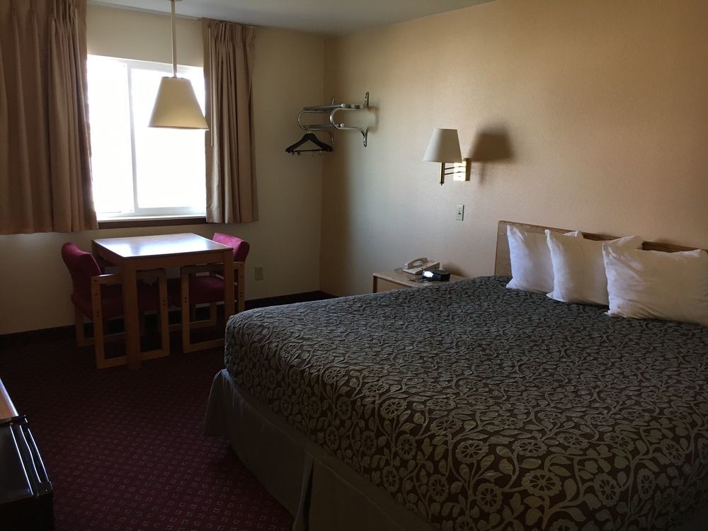 Days Inn By Wyndham Taos Dış mekan fotoğraf