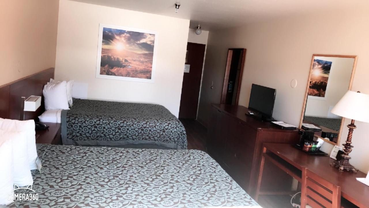 Days Inn By Wyndham Taos Dış mekan fotoğraf