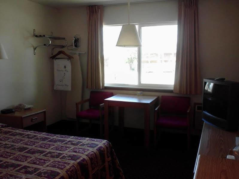Days Inn By Wyndham Taos Dış mekan fotoğraf